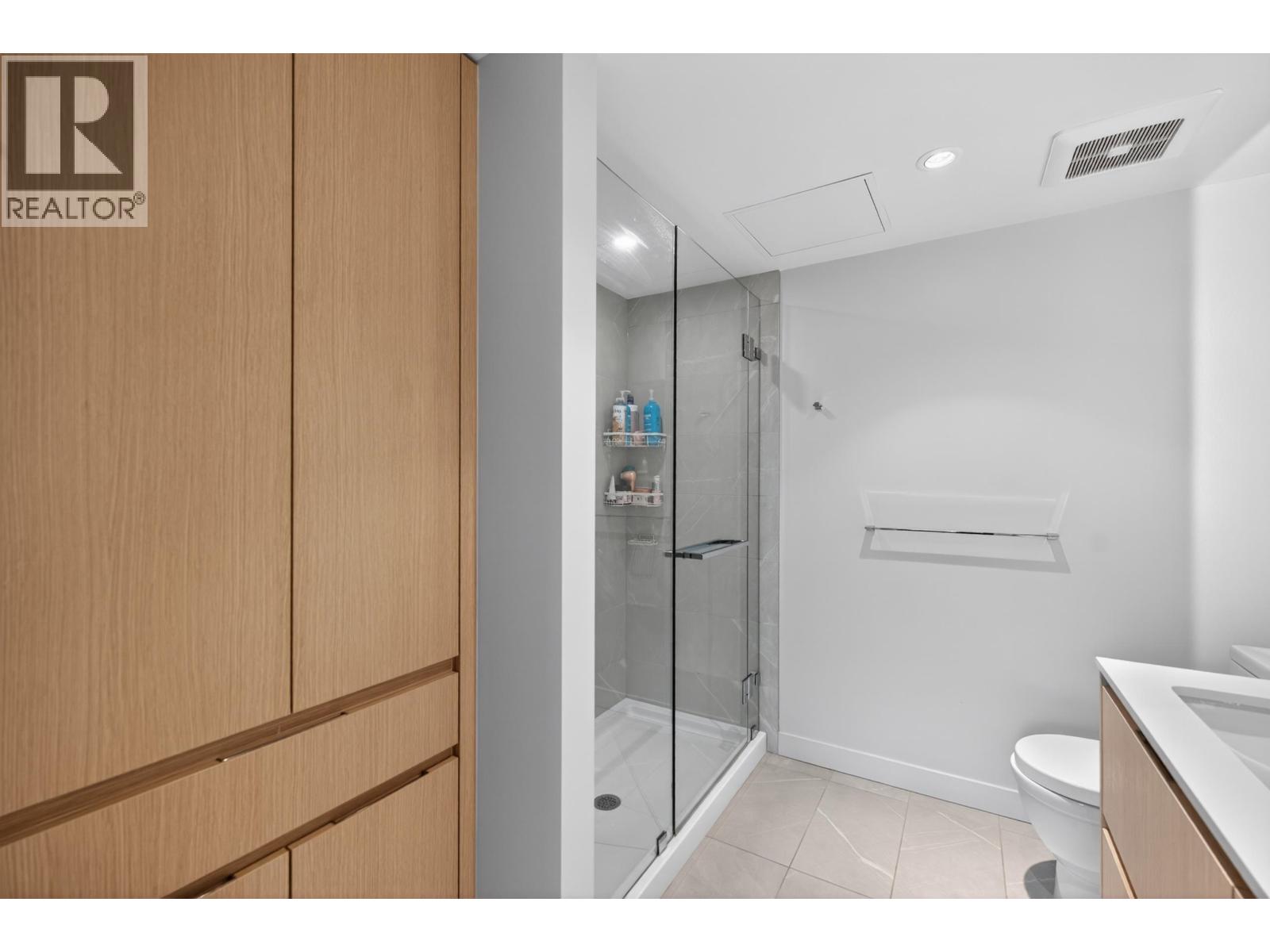 807 1500 Fern Street, North Vancouver, British Columbia  V7J 0E6 - Photo 9 - R3123077