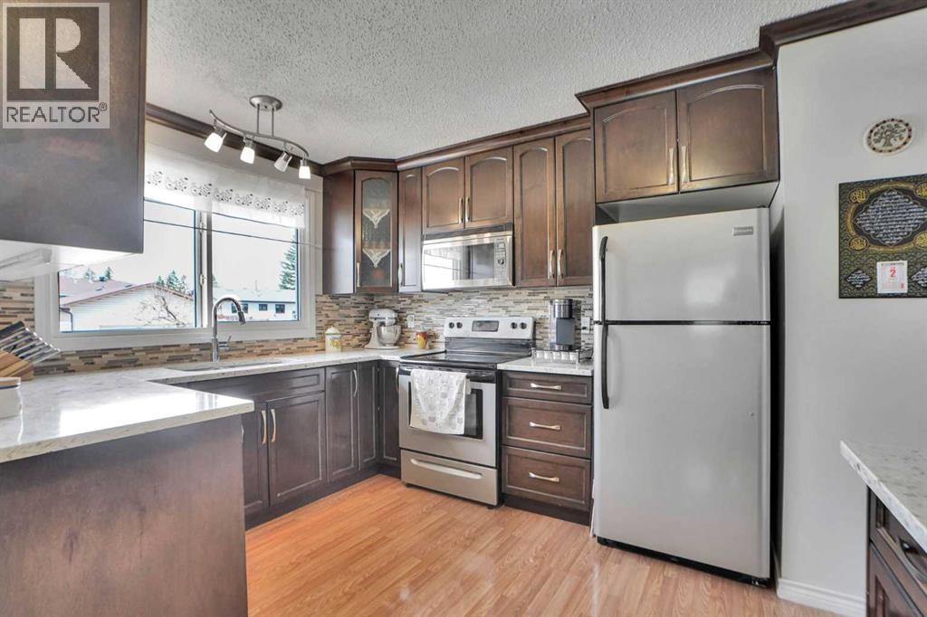 3419 60 Street Ne, Calgary, Alberta  T1Y 3L2 - Photo 8 - A2308548