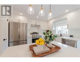 5 SELKIRK CRESCENT, Barrie, Ontario