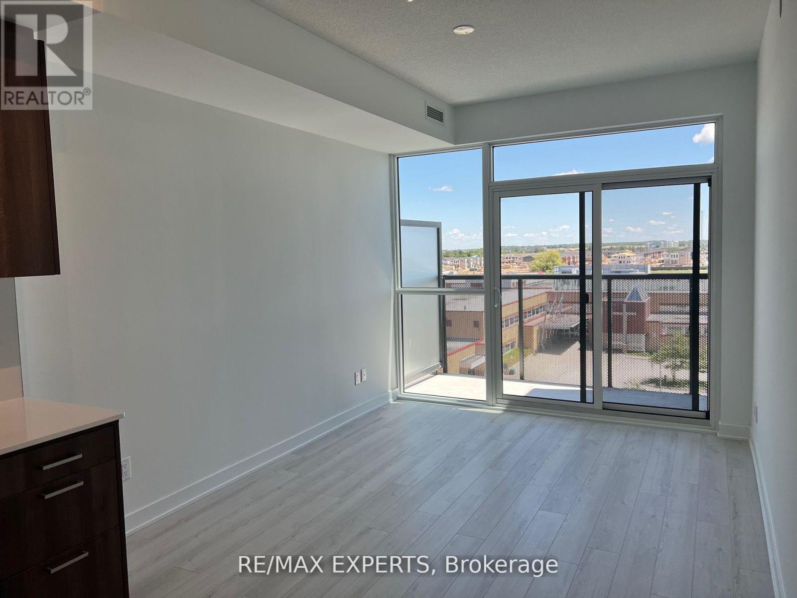 605 - 681 Yonge Street, Barrie (Painswick South), Ontario L9J 0K1 - Photo 8 - S13124182