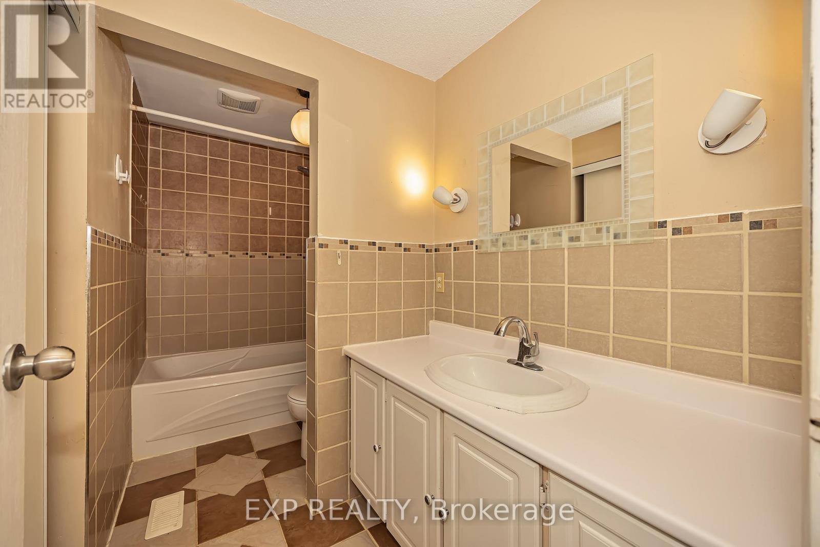 111 - 860 Cahill Drive W, Ottawa, Ontario  K1V 9K5 - Photo 14 - X13122666