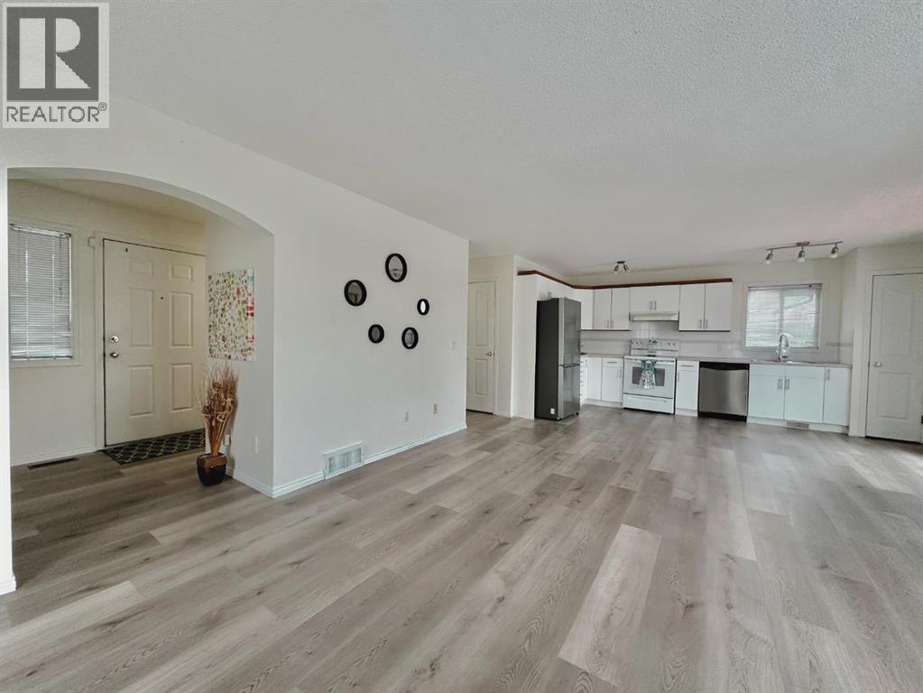 139 Bridlewood Circle SW, Calgary, Alberta  T2Y 3L1 - Photo 5 - A2292477