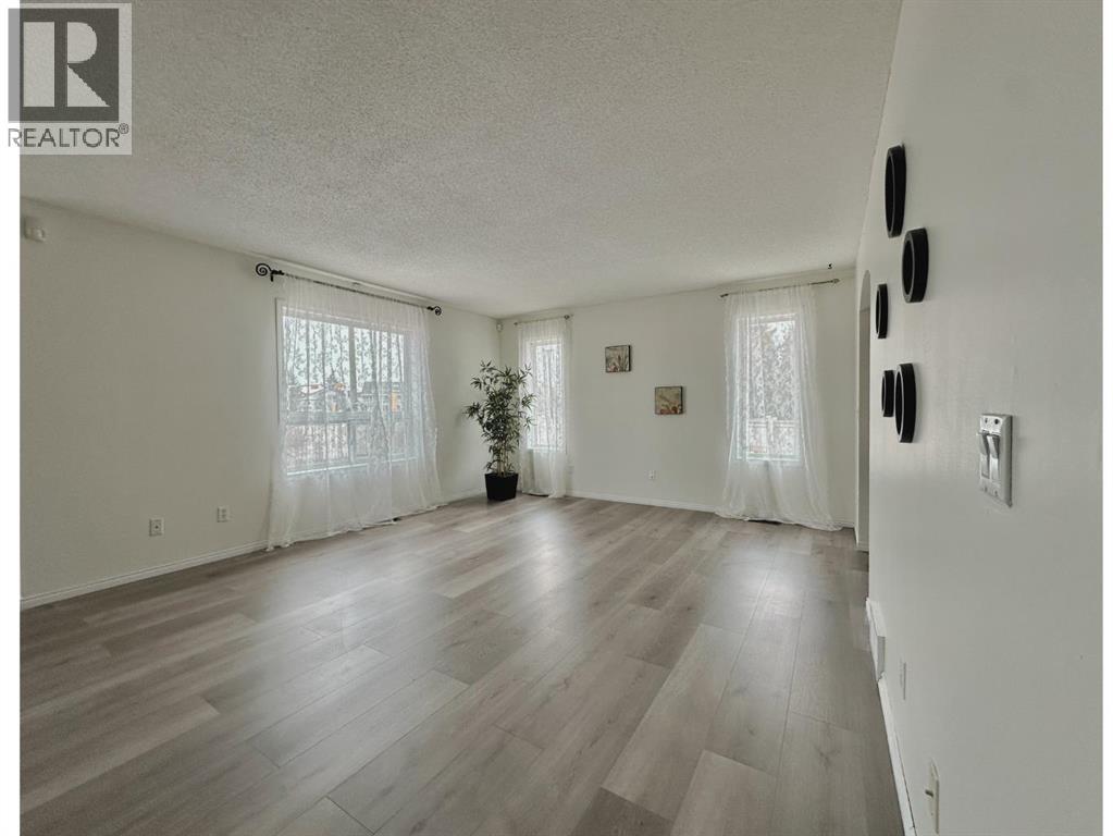 139 Bridlewood Circle SW, Calgary, Alberta  T2Y 3L1 - Photo 9 - A2292477