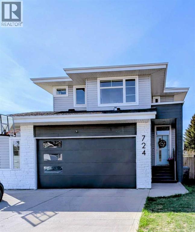 724 Cypress Lane, Springbrook, Alberta