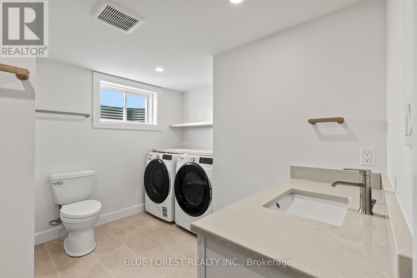 6161 Trafalgar Street, Thames Centre, Ontario  N0L 1G4 - Photo 33 - X13124448