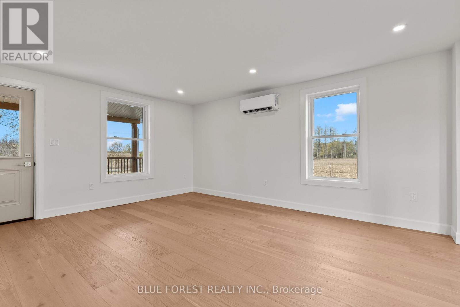 6161 Trafalgar Street, Thames Centre, Ontario  N0L 1G4 - Photo 7 - X13124448