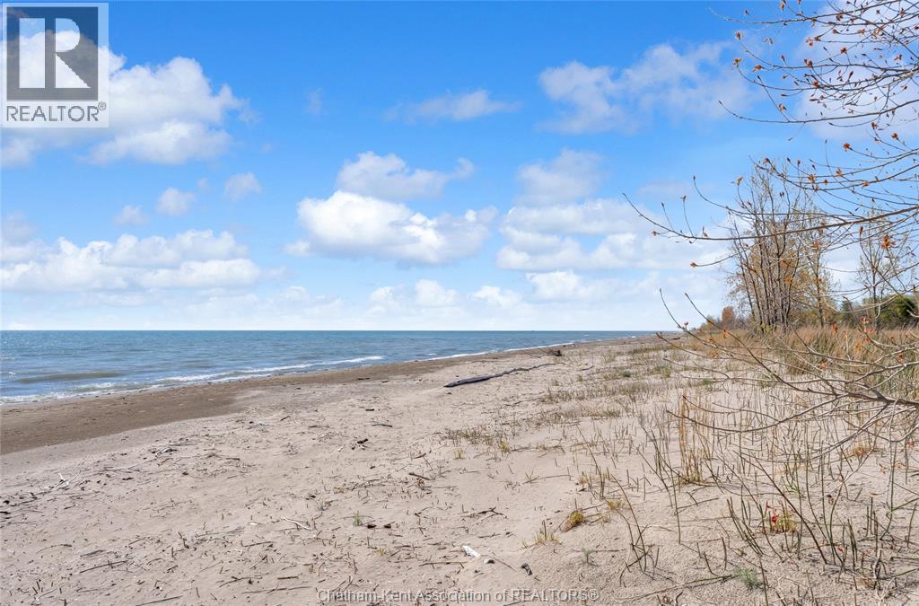 17722 Lakeshore Road, Rondeau Park, Ontario  N0P 1X0 - Photo 33 - 26010882