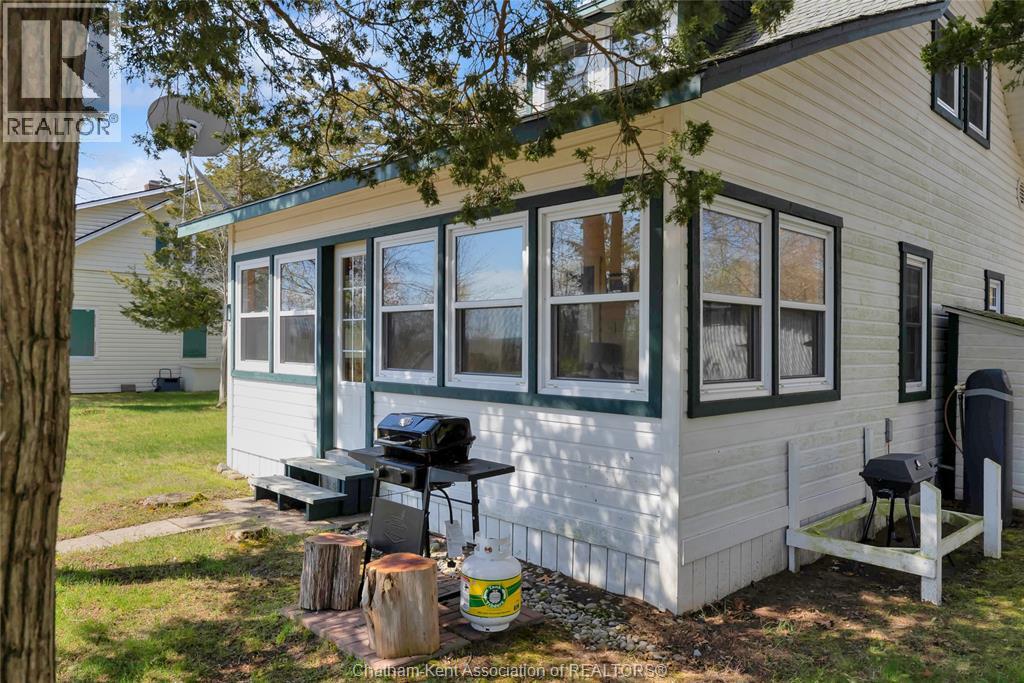 17722 Lakeshore Road, Rondeau Park, Ontario  N0P 1X0 - Photo 40 - 26010882