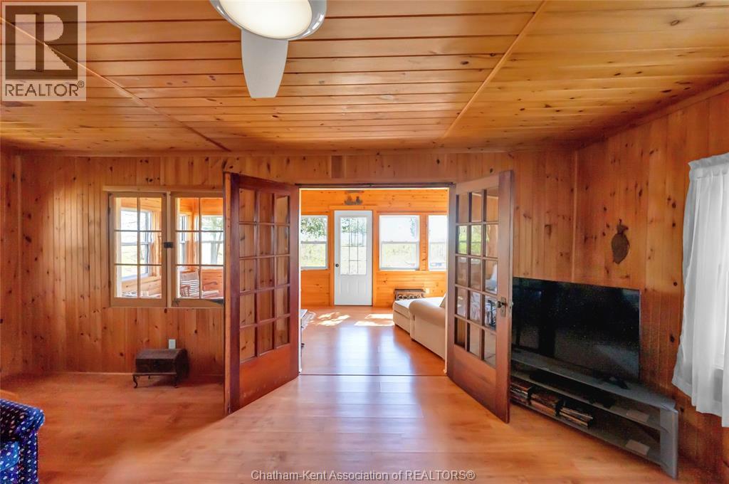 17722 Lakeshore Road, Rondeau Park, Ontario  N0P 1X0 - Photo 6 - 26010882