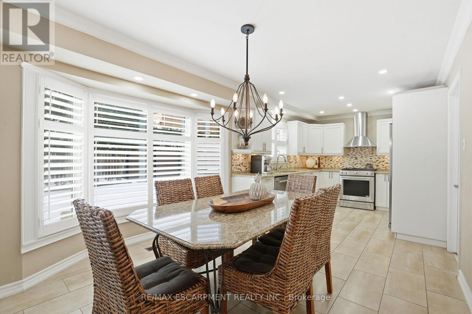 9 Stone Gate Drive, Grimsby, Ontario  L3M 5C6 - Photo 10 - X13124198