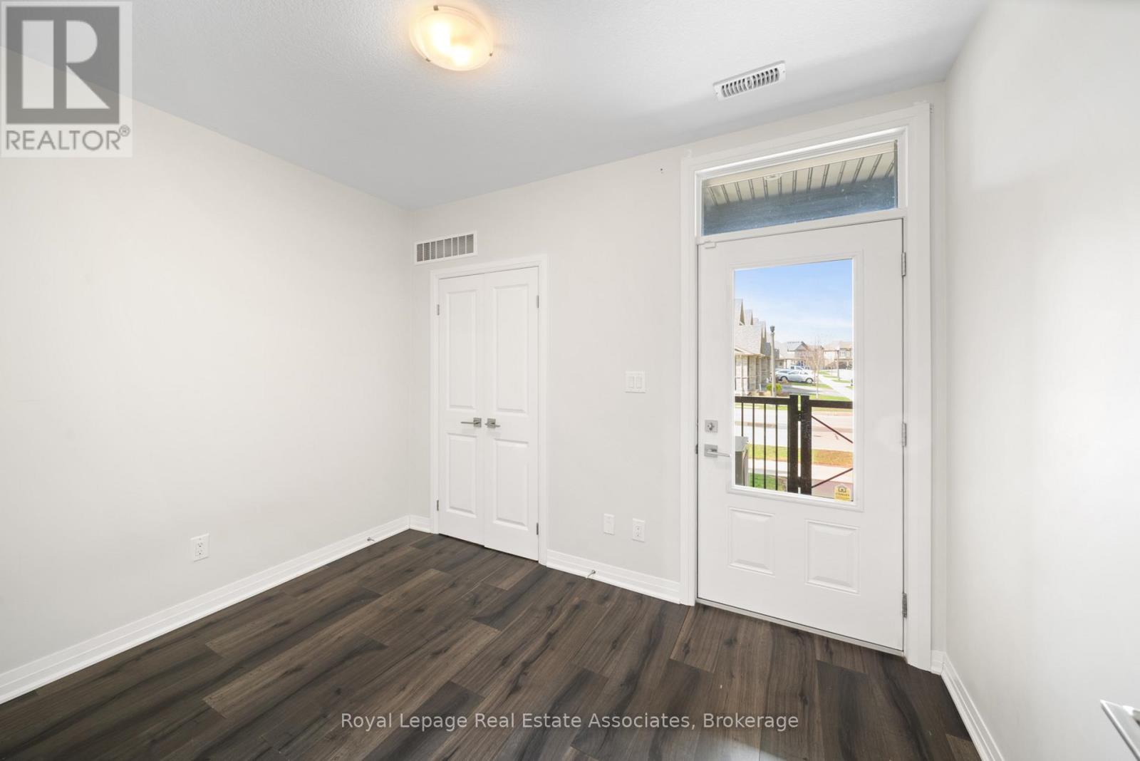 2g - 155 Thomas Slee Drive, Kitchener, Ontario  N2P 2X5 - Photo 11 - X13124208