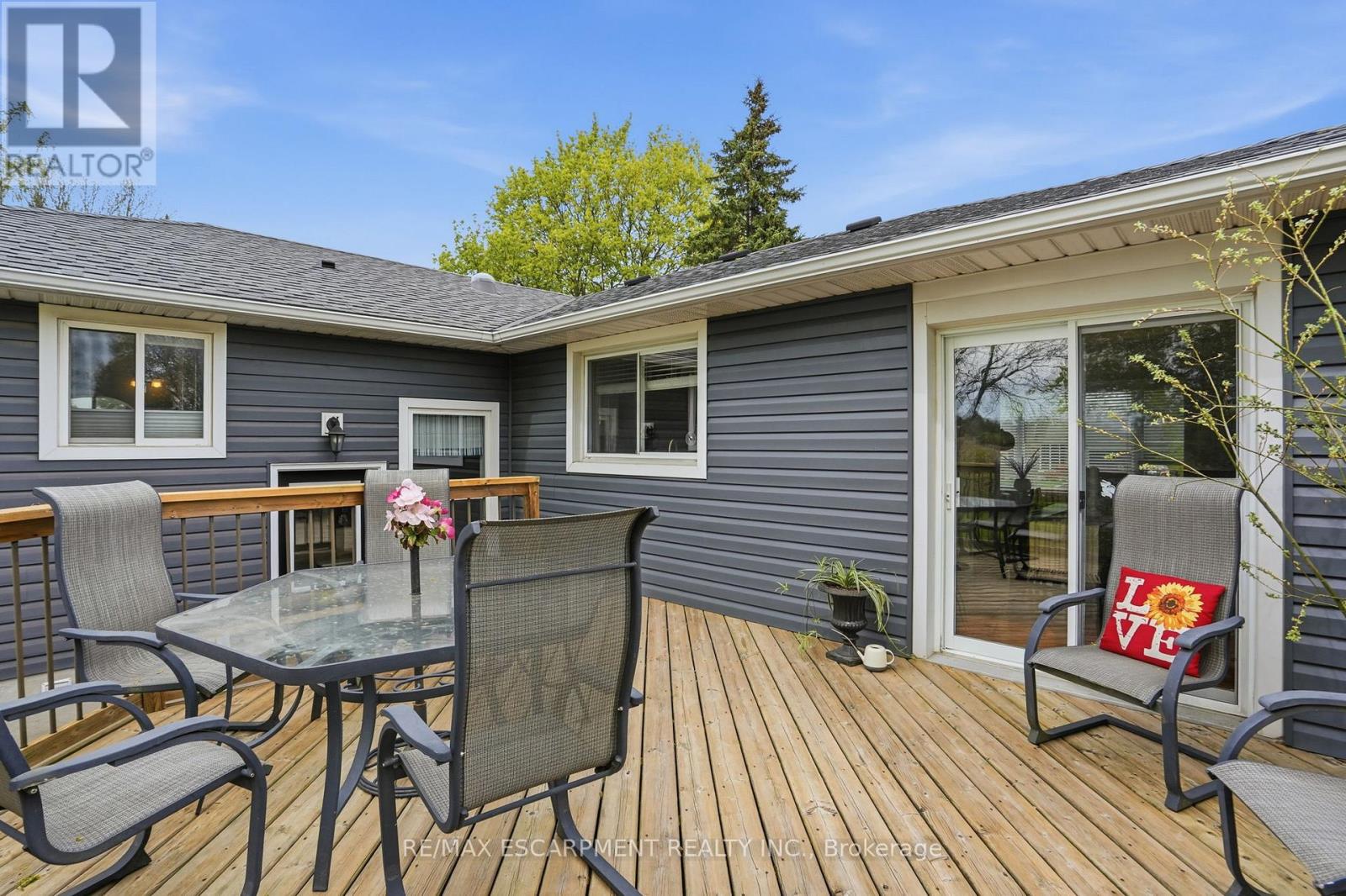 31 Algonquin Avenue, Hamilton, Ontario  L9H 7K9 - Photo 36 - X13124214