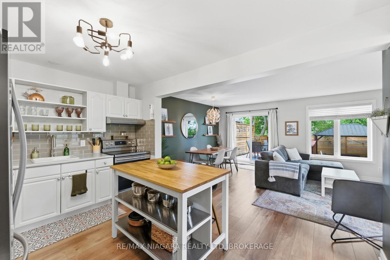 25 Beverly Street, St. Catharines (Oakdale), Ontario  L2P 2J9 - Photo 7 - X13124454