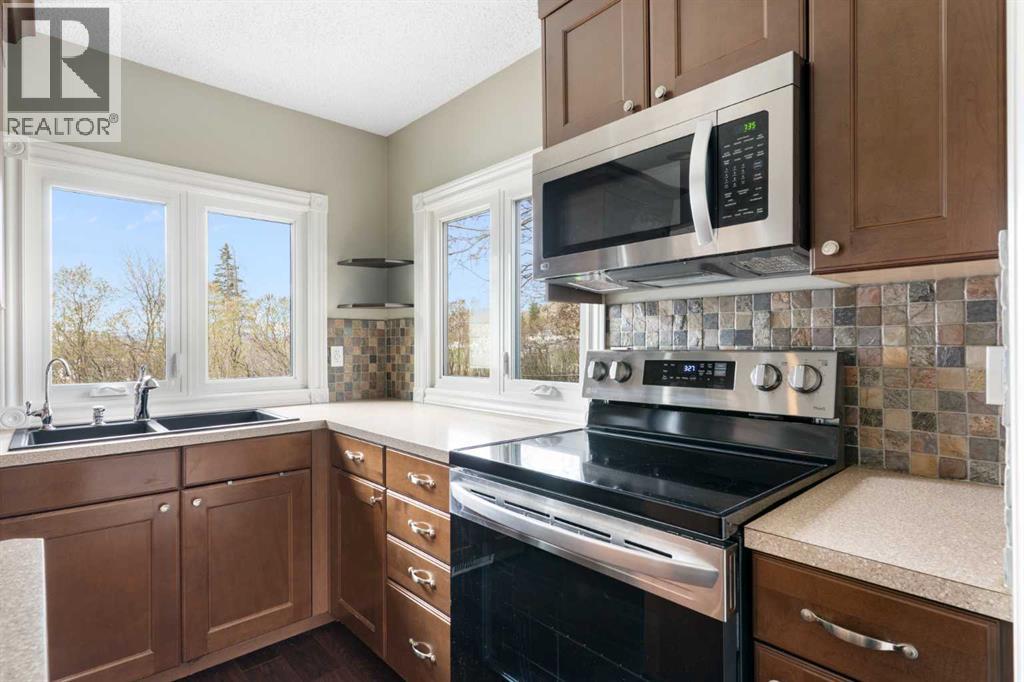 121 Mountain Street, Cochrane, Alberta  T4C 1Z5 - Photo 16 - A2308622