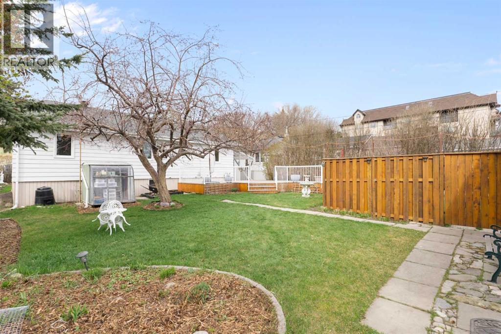 121 Mountain Street, Cochrane, Alberta  T4C 1Z5 - Photo 29 - A2308622