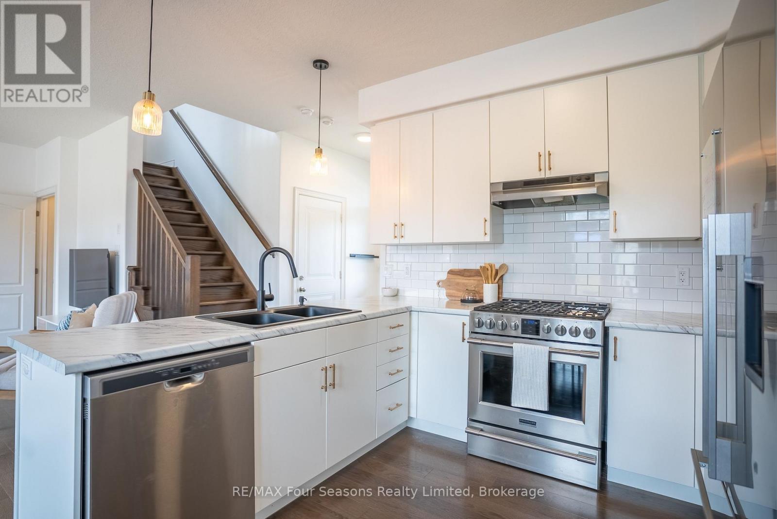107 Lockerbie Crescent, Collingwood, Ontario  L9Y 4S1 - Photo 7 - S13124272