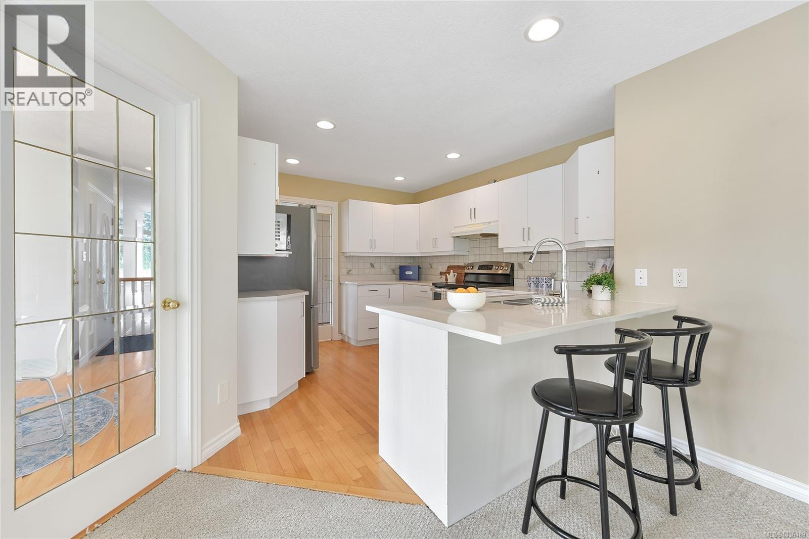 6243 Tayler Crt, Central Saanich, British Columbia  V8Z 7K6 - Photo 11 - 1036189