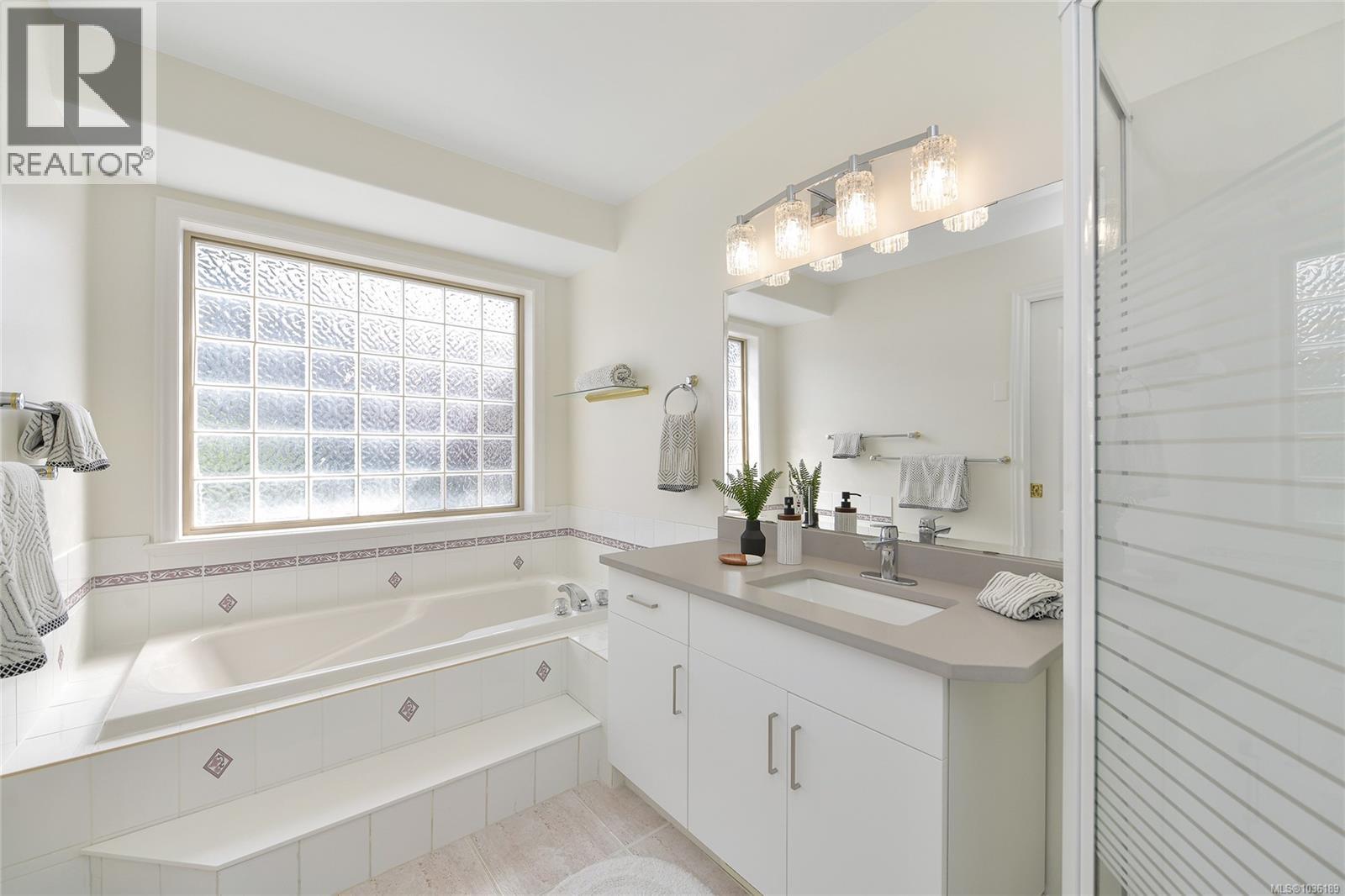 6243 Tayler Crt, Central Saanich, British Columbia  V8Z 7K6 - Photo 21 - 1036189
