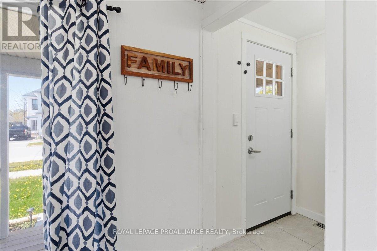 19 Boswell Street, Belleville, Ontario  K8P 3K7 - Photo 10 - X13124500