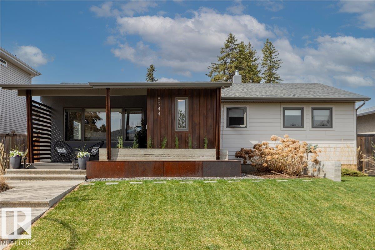 8944 146a St Nw, Edmonton, Alberta  T5R 0X1 - Photo 2 - E4487463