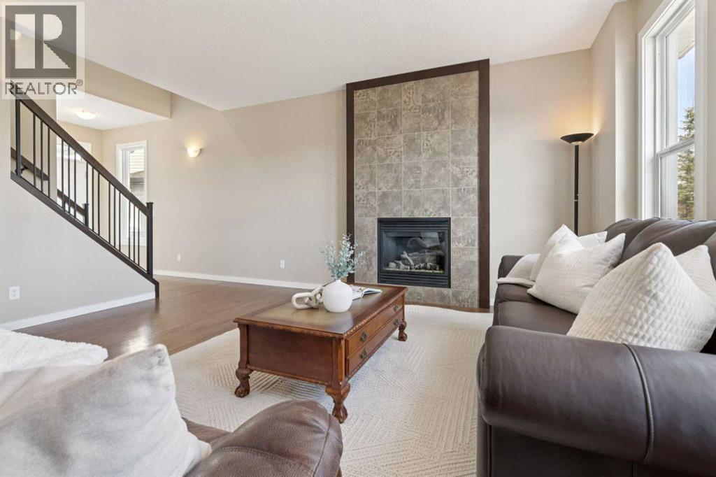 161 Heritage Bay, Cochrane, Alberta  T4C 0L5 - Photo 7 - A2305909