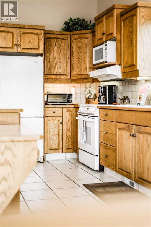 50 Sarcee Place W, Lethbridge, Alberta  T1K 7B6 - Photo 18 - A2300490