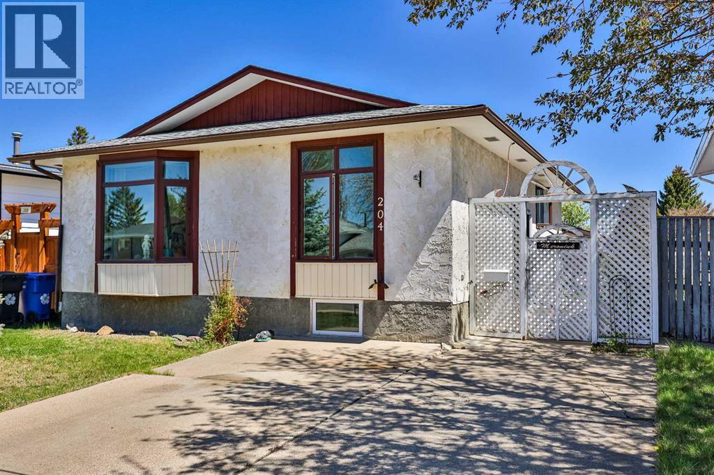 204 Ryerson Road W, Lethbridge, Alberta  T1K 4P3 - Photo 1 - A2310666