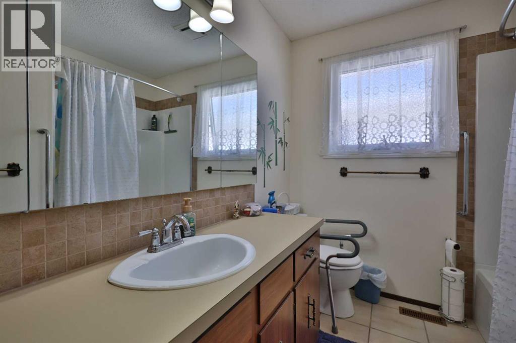 204 Ryerson Road W, Lethbridge, Alberta  T1K 4P3 - Photo 18 - A2310666