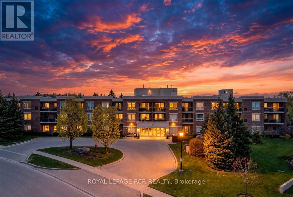 113 - 35 VIA ROSEDALE WAY, Brampton, Ontario