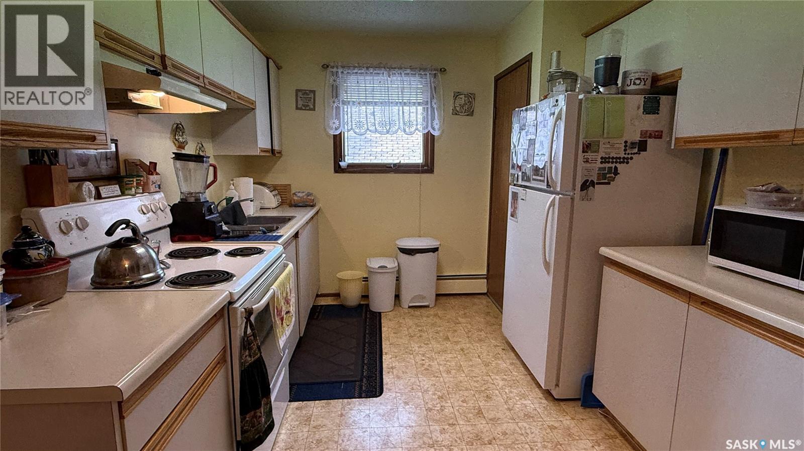1632 101st Street, North Battleford, Saskatchewan  S9A 1G9 - Photo 5 - SK035623