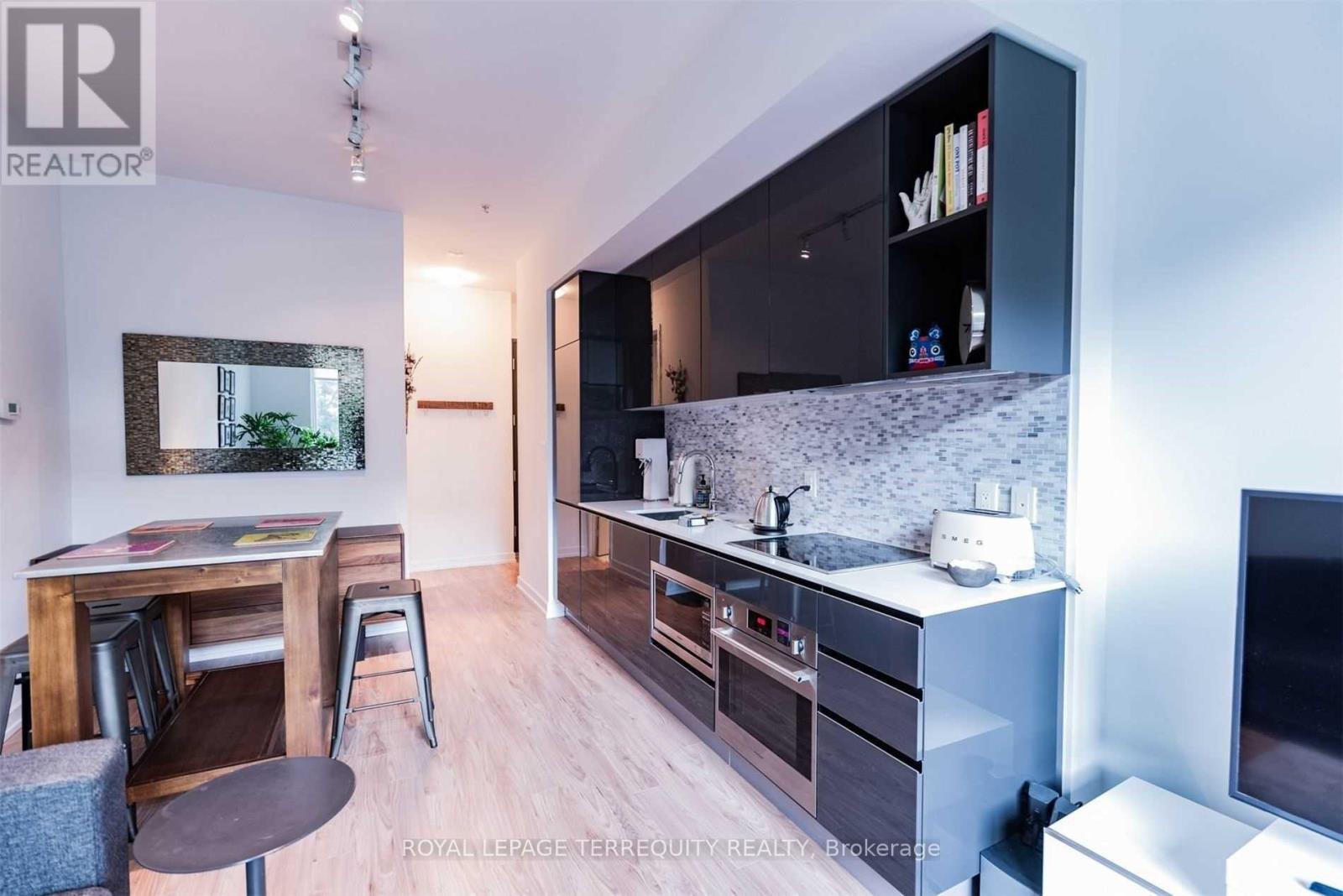 105 - 377 Madison Avenue, Toronto, Ontario  M4V 3E1 - Photo 4 - C13124318