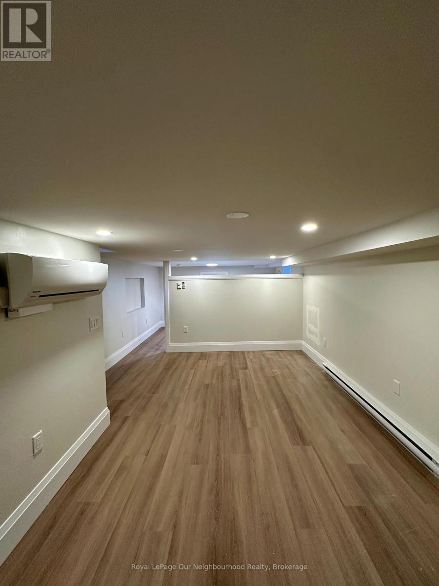 3 - 659 Vaughan Road, Toronto, Ontario  M6E 2Y4 - Photo 5 - C13124332