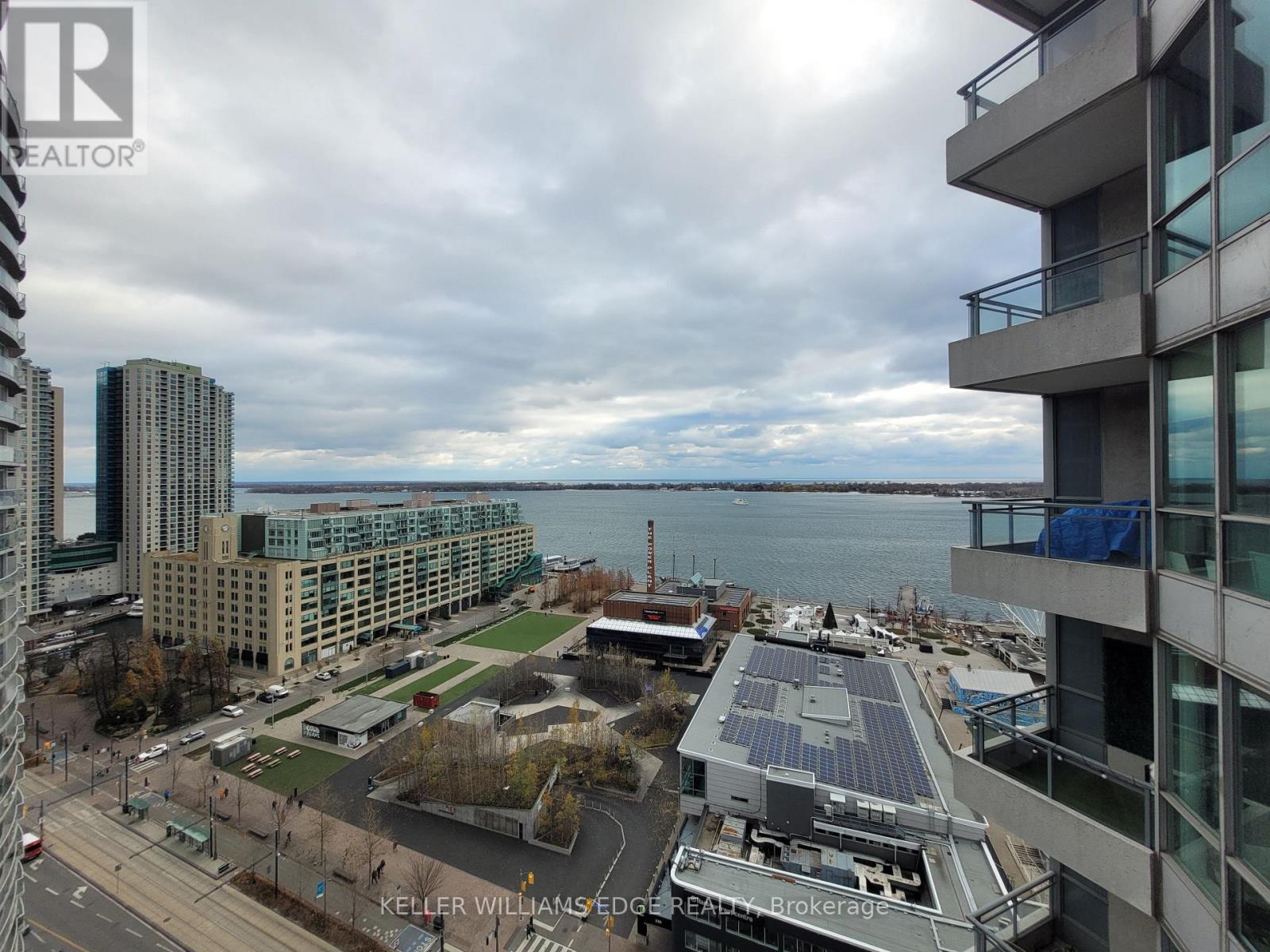 2203 - 228 Queens Quay W, Toronto, Ontario  M5J 2X1 - Photo 15 - C13124366