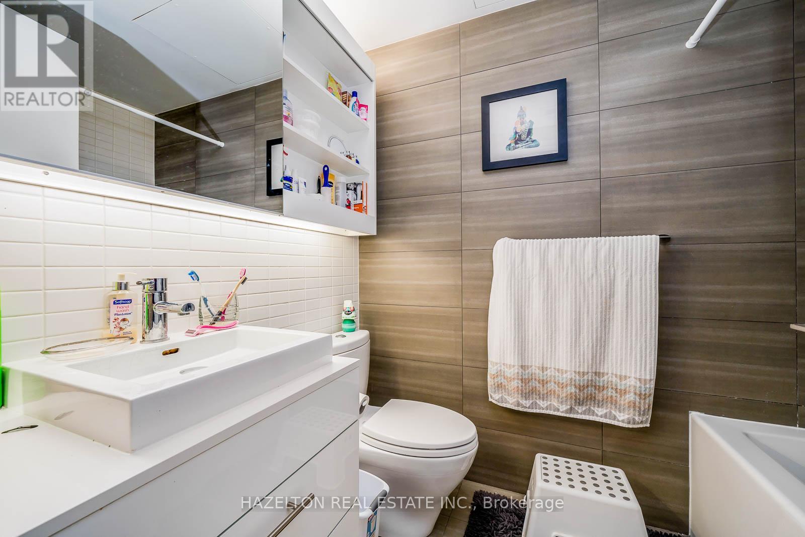 423 - 32 Trolley Crescent, Toronto, Ontario  M5A 0E8 - Photo 12 - C13124418