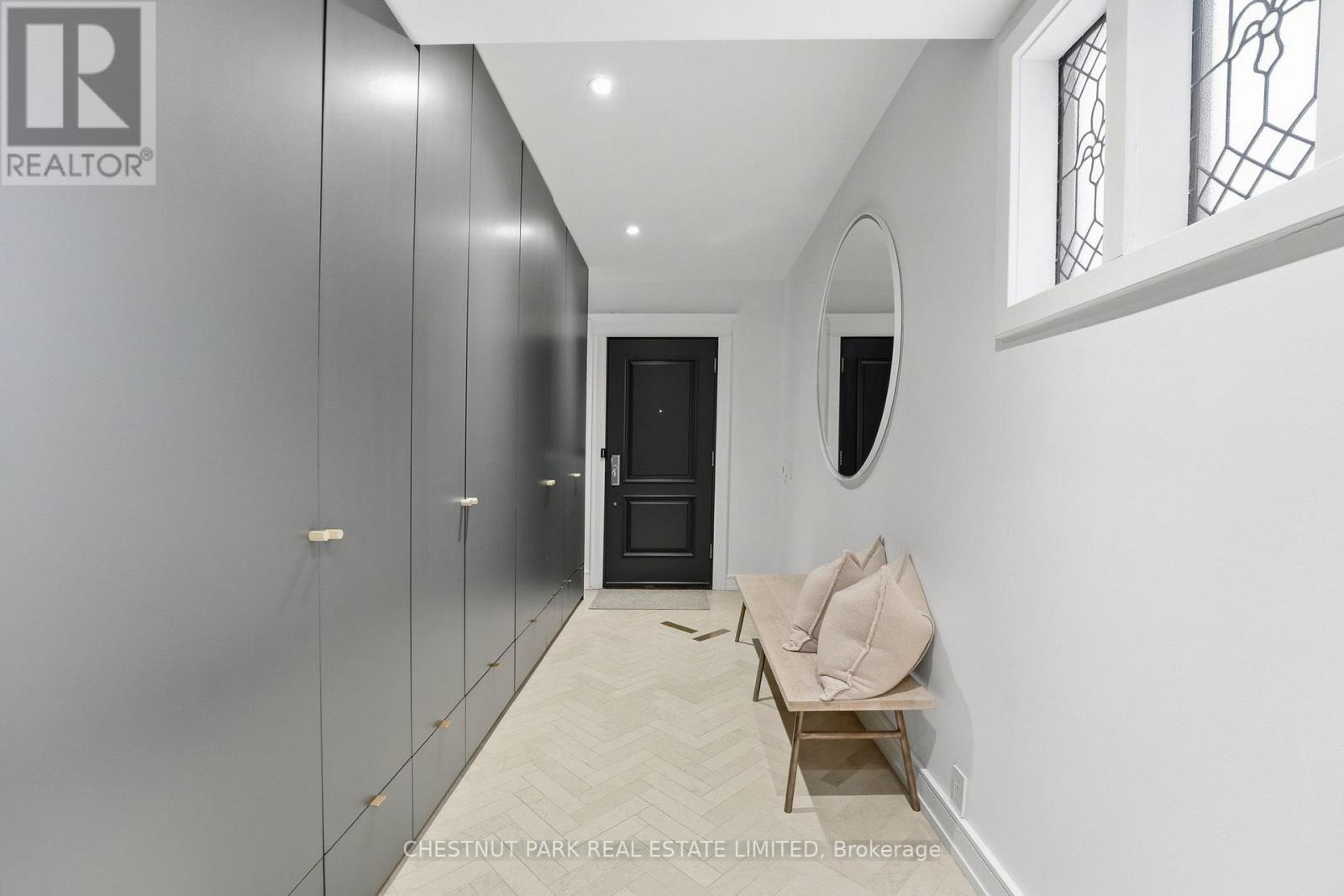 154 Cottingham Street, Toronto, Ontario  M4V 1C3 - Photo 2 - C13124512