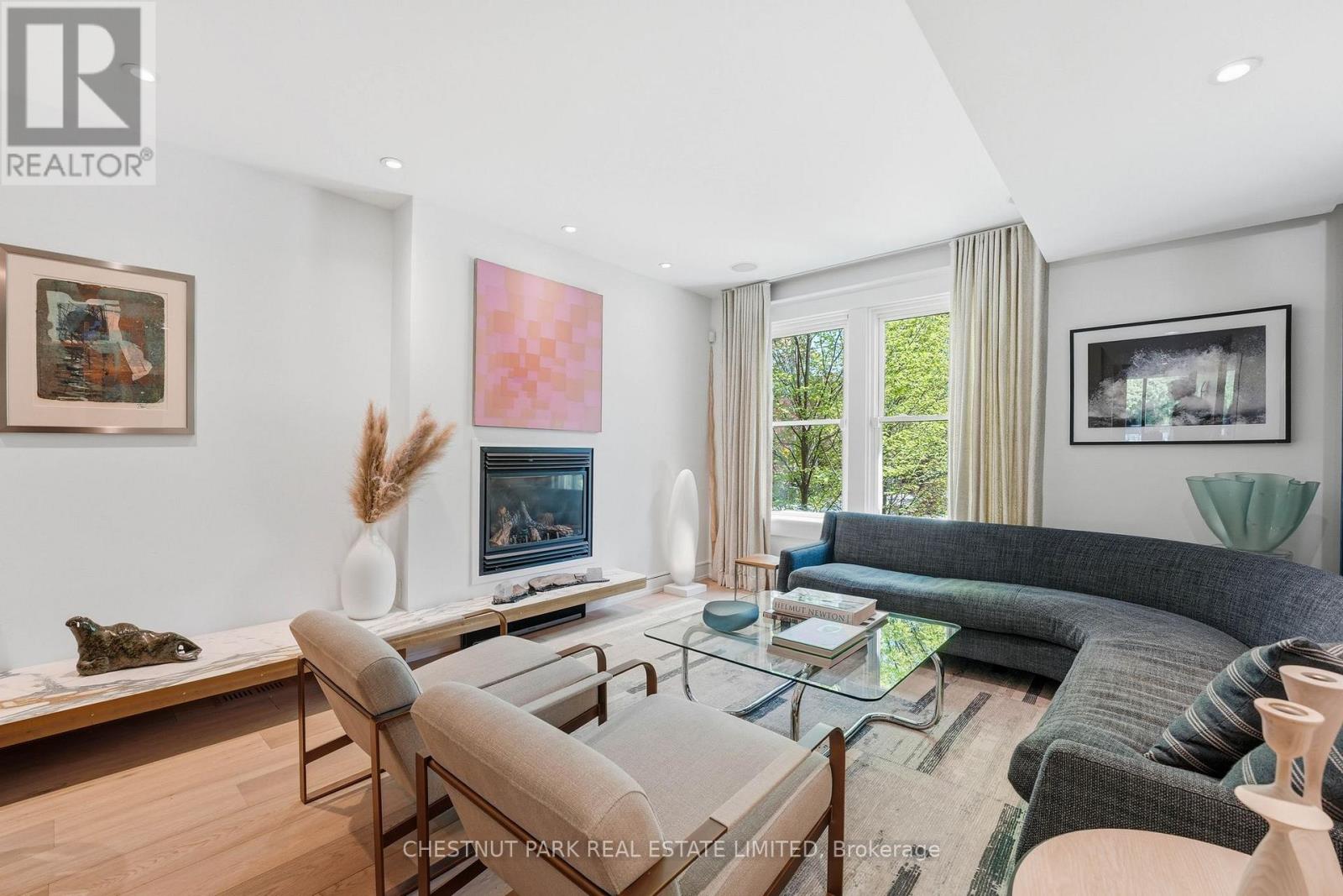 154 Cottingham Street, Toronto, Ontario  M4V 1C3 - Photo 3 - C13124512