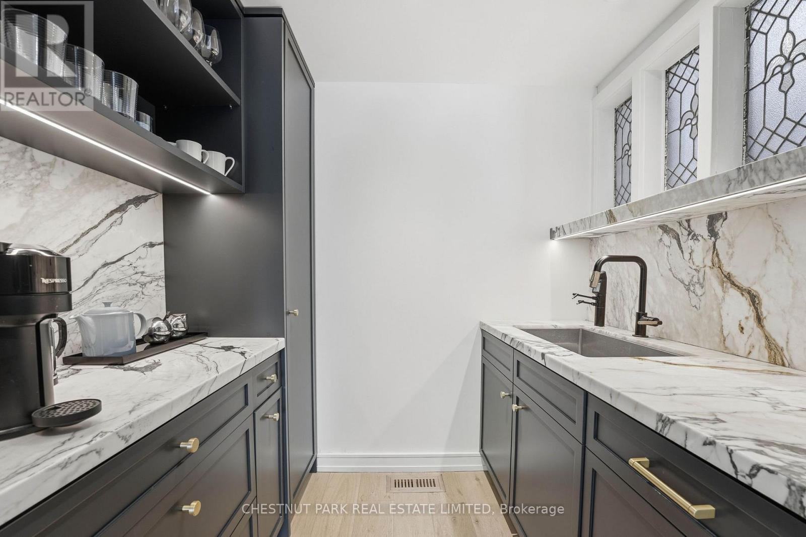 154 Cottingham Street, Toronto, Ontario  M4V 1C3 - Photo 7 - C13124512