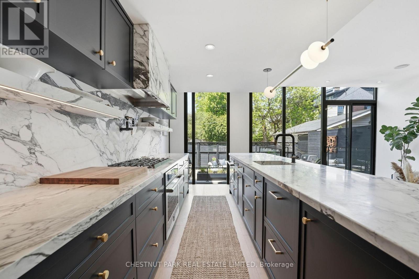 154 Cottingham Street, Toronto, Ontario  M4V 1C3 - Photo 8 - C13124512