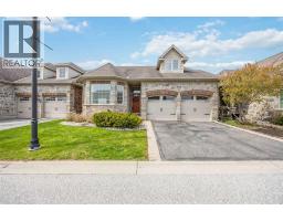6758 ST ANDREWS CIRCLE Unit# 26, Plympton-Wyoming, Ontario