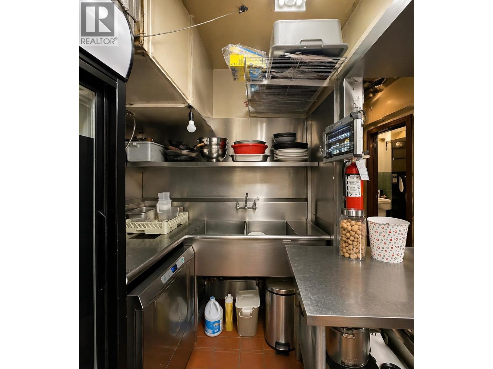 1822 W Broadway, Vancouver, British Columbia  V6J 1Y9 - Photo 6 - C8078735