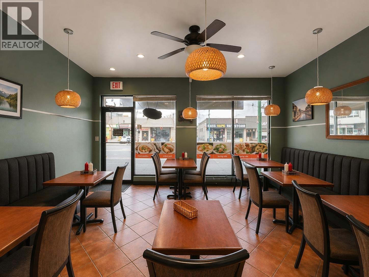 1822 W Broadway, Vancouver, British Columbia  V6J 1Y9 - Photo 1 - C8078735