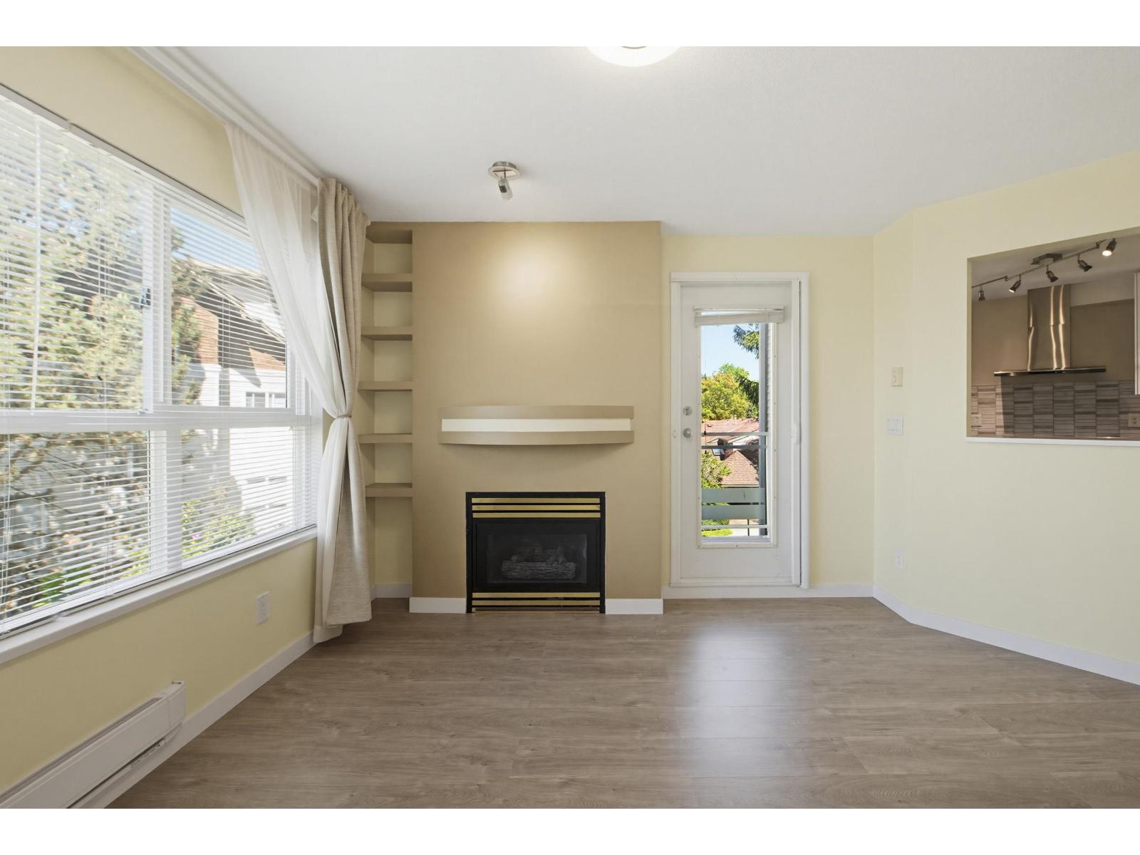 303 10186 155 Street, Surrey, British Columbia  V3R 0R6 - Photo 5 - R3121765