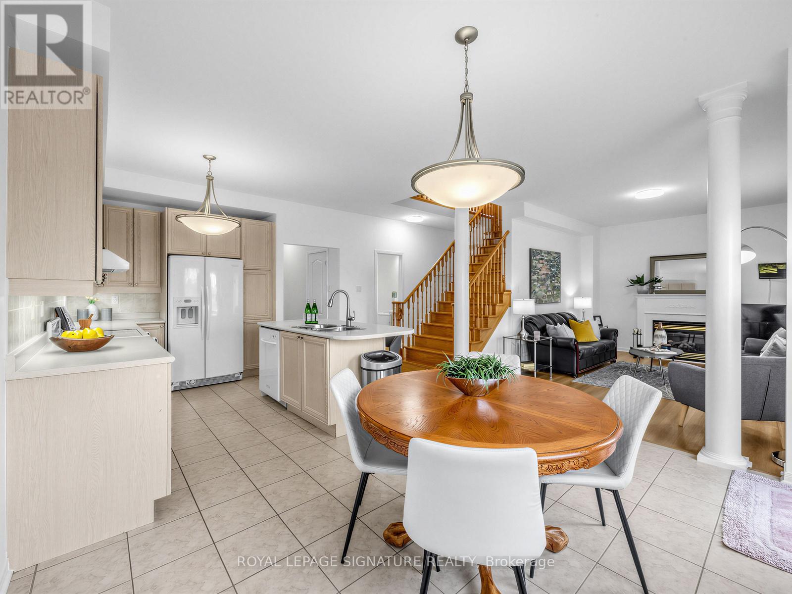 74 Styles Crescent, Ajax, Ontario  L1Z 0A8 - Photo 13 - E13124510