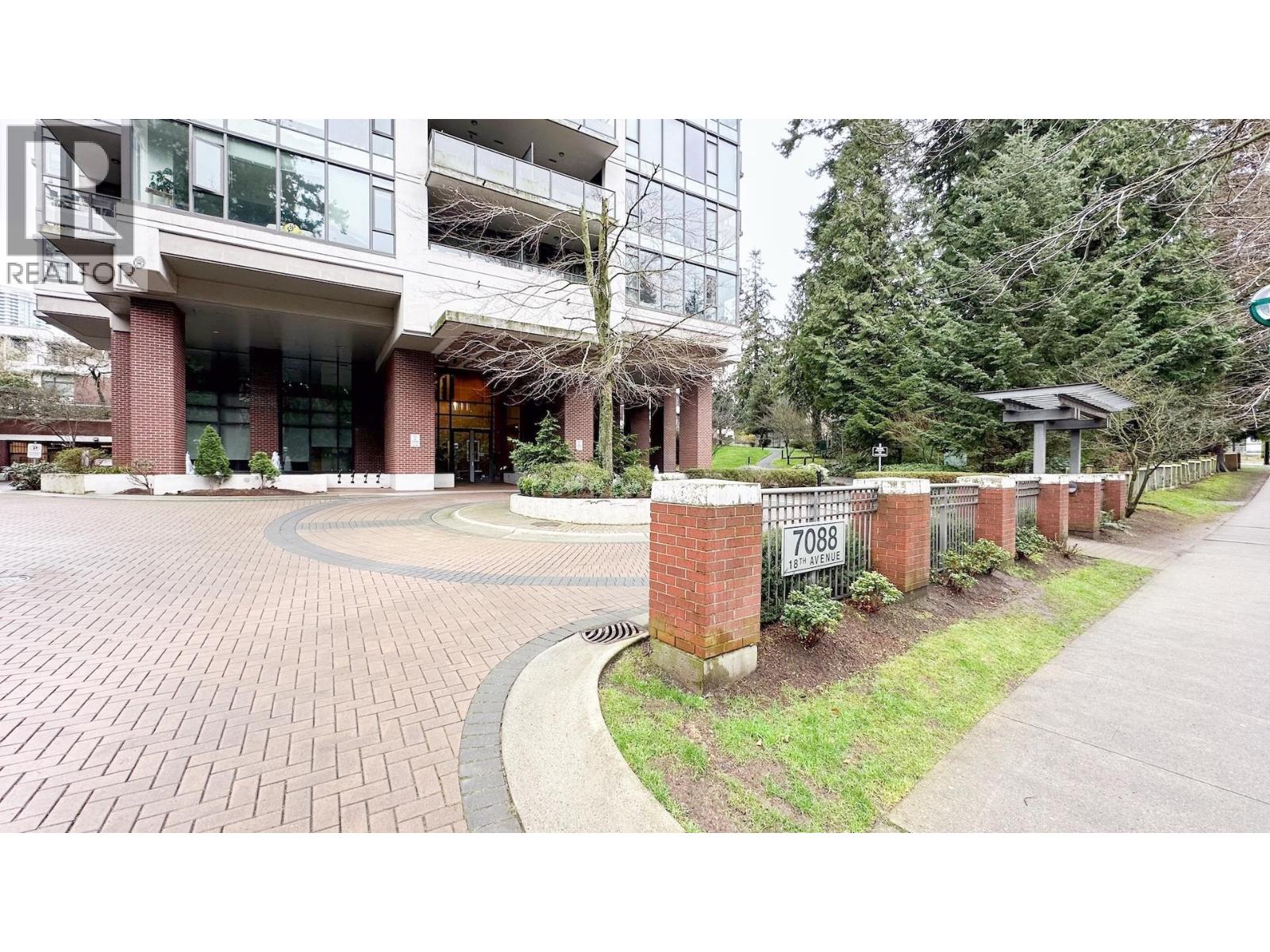 909 7088 18TH AVENUE, Burnaby, British Columbia