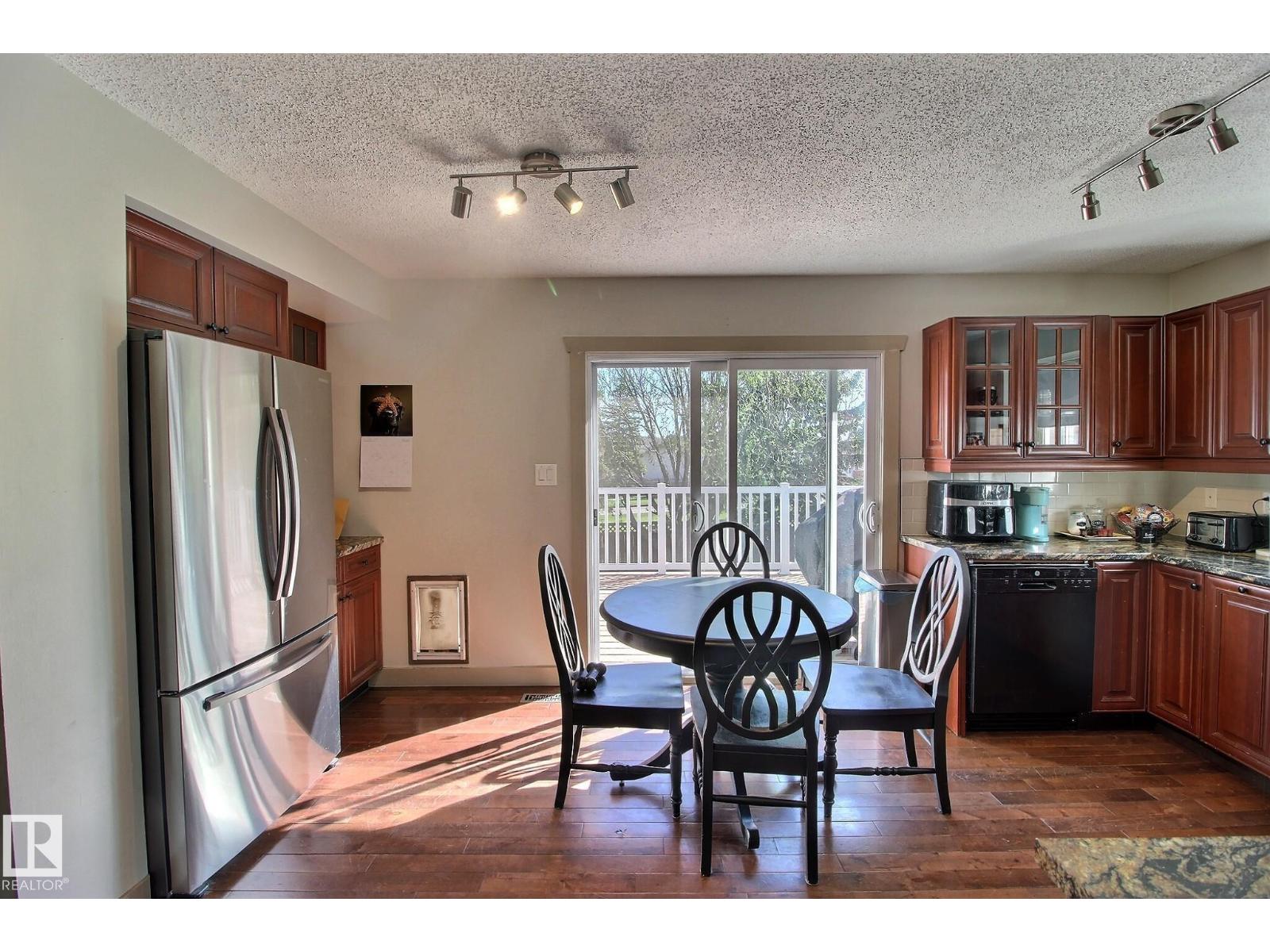 114 Westbourne Rd, Spruce Grove, Alberta  T7X 1R6 - Photo 4 - E4487469