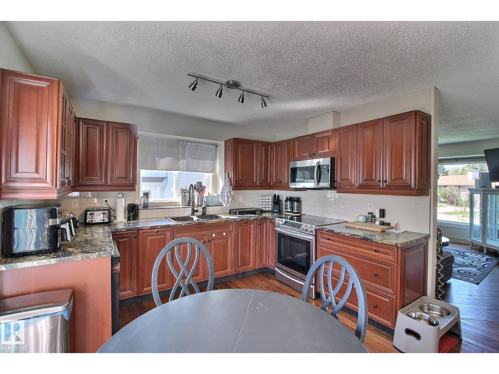 114 Westbourne Rd, Spruce Grove, Alberta  T7X 1R6 - Photo 6 - E4487469