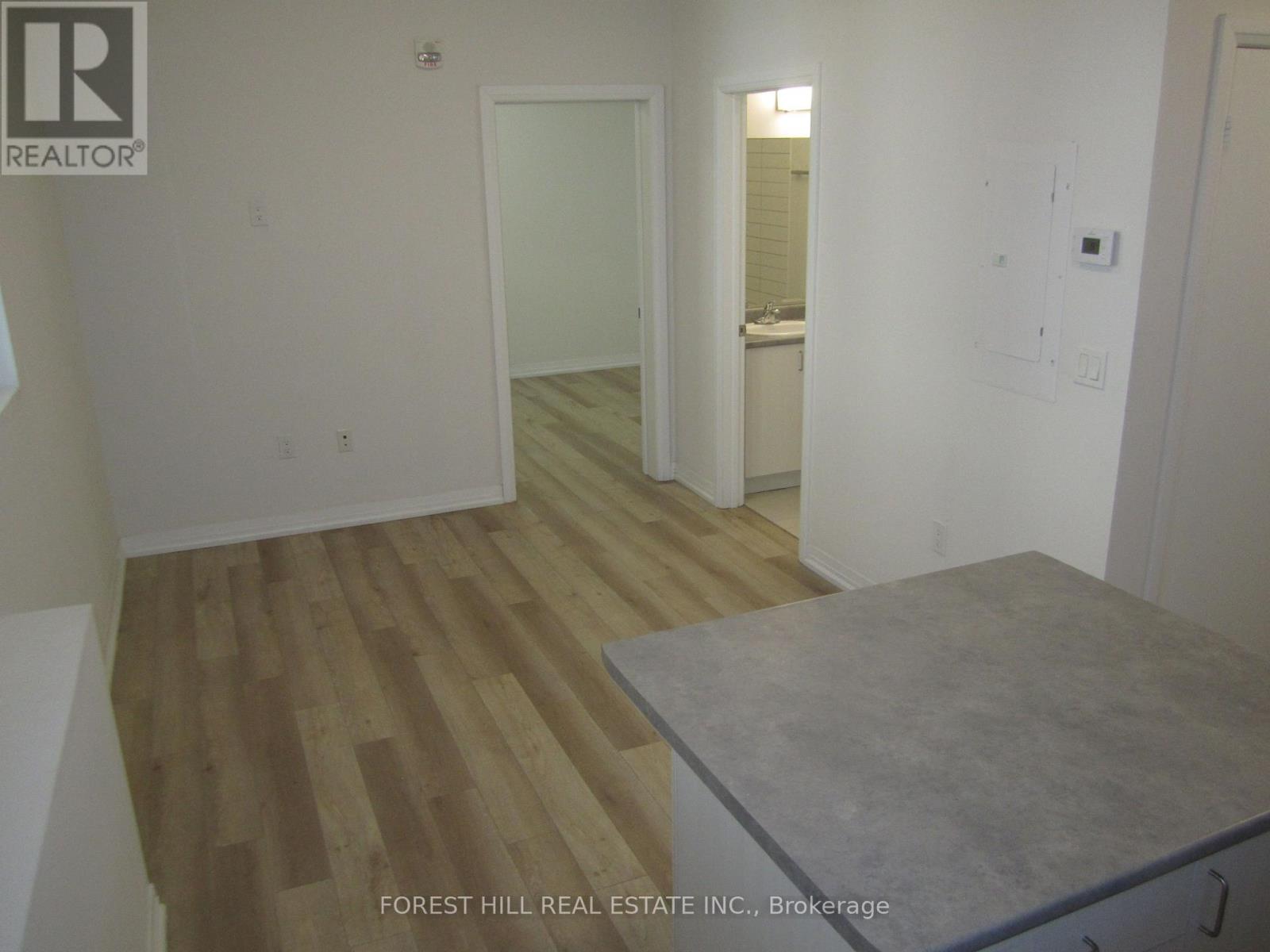 112 - 8010 Kipling Avenue, Vaughan, Ontario  L4L 0M5 - Photo 6 - N13124442
