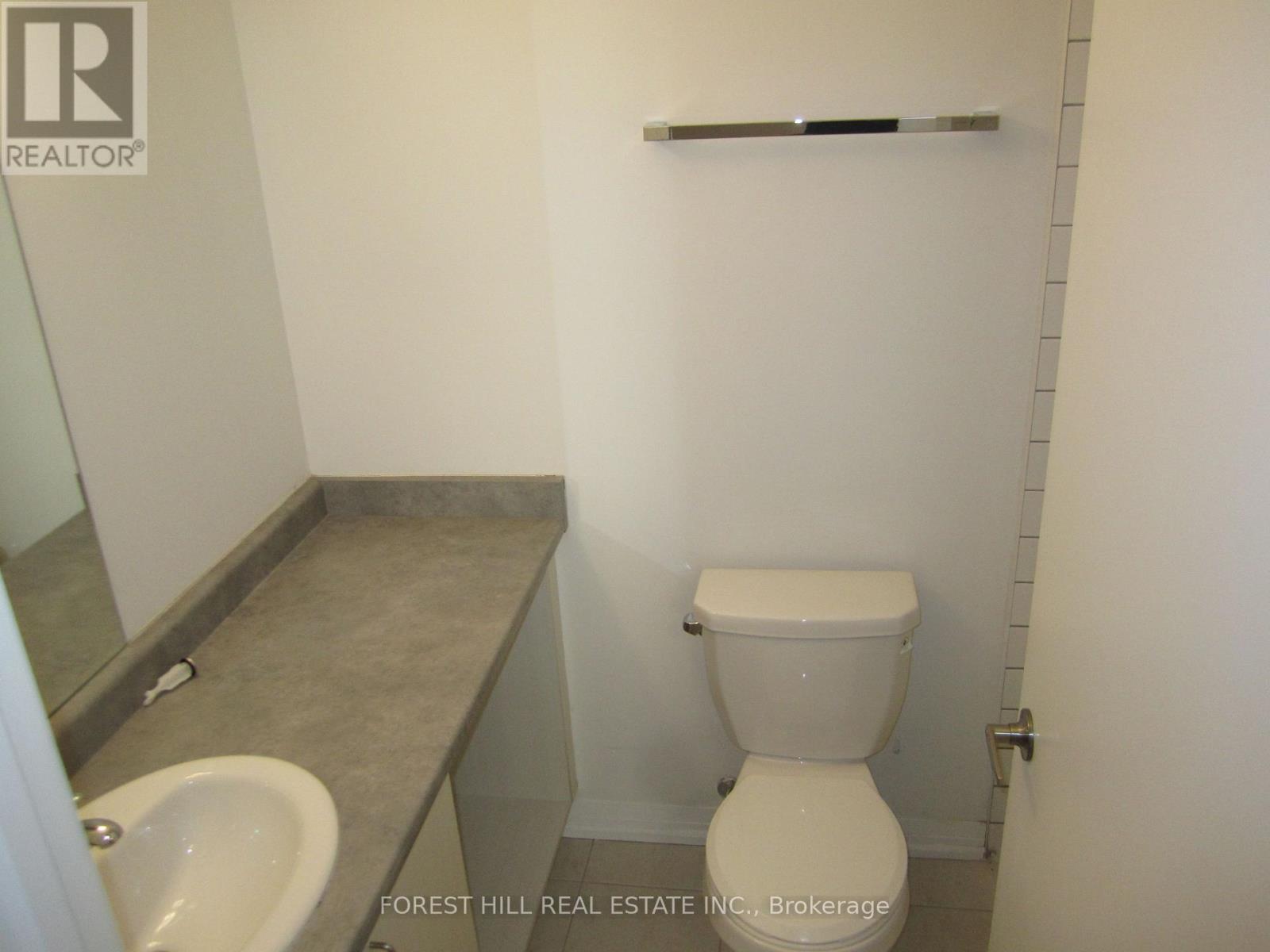 112 - 8010 Kipling Avenue, Vaughan, Ontario  L4L 0M5 - Photo 8 - N13124442