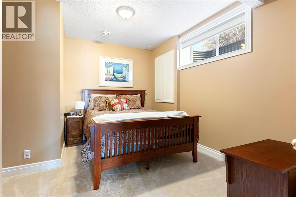 127 Gleneagles Terrace, Cochrane, Alberta  T4C 1W6 - Photo 36 - A2310227