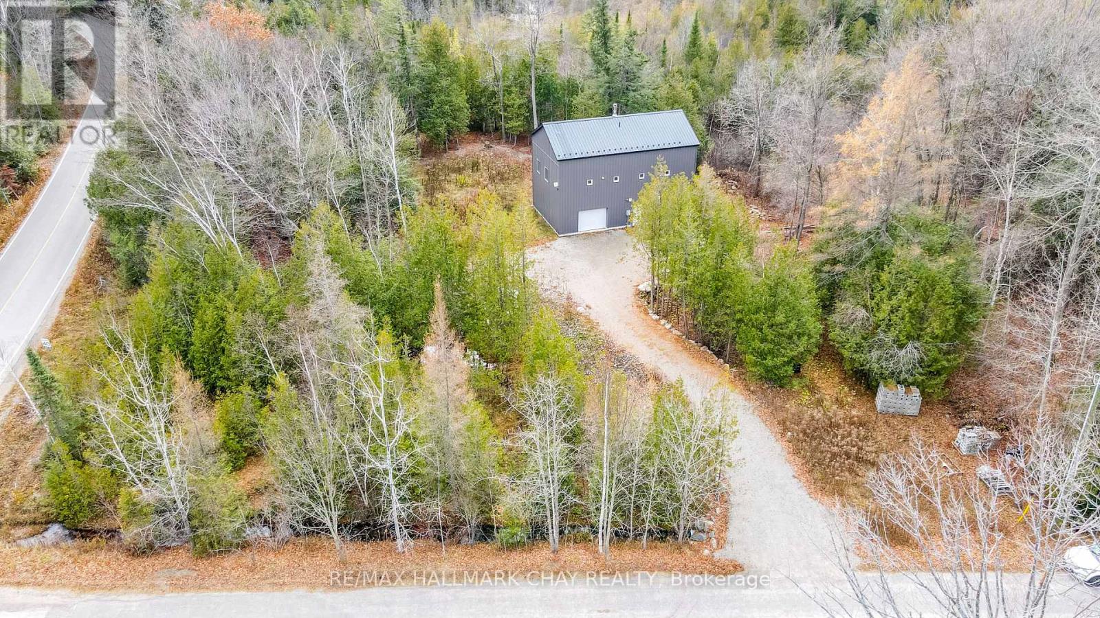 2576 Champlain Road, Tiny, Ontario  L9M 0C9 - Photo 2 - S13124306
